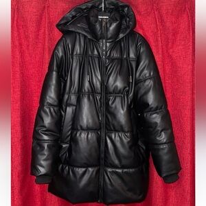 Brand new with tags! Zara Women's Black Puffer Jacket, Size M
